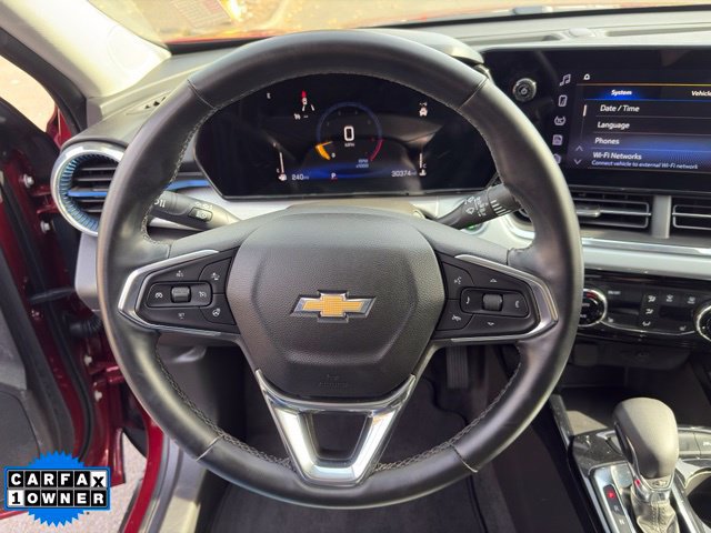 Used 2025 Chevrolet Trax LT w/ LT Convenience Package FWD image 24