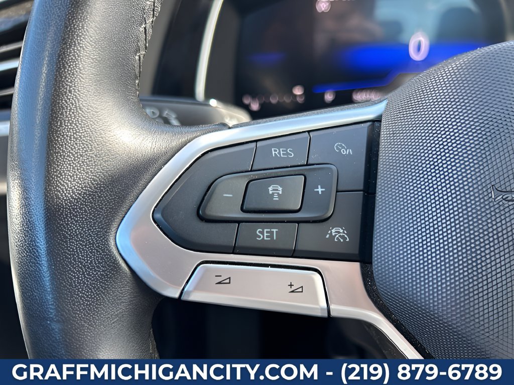 Used 2024 Volkswagen Jetta SE FWD image 15