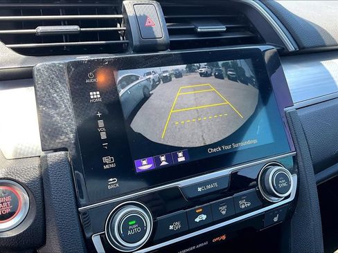 Used 2017 Honda Civic Touring image 29
