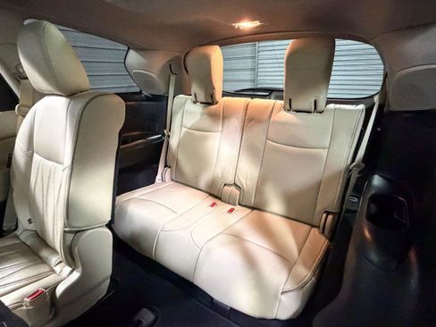 Used 2019 INFINITI QX60 Luxe w/ Sensory Package image 21