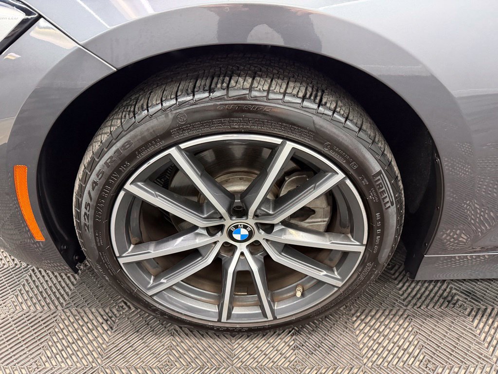 Used 2020 BMW 330i xDrive Sedan w/ Convenience Package AWD/4WD image 21