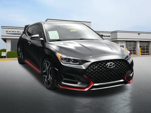 Used 2020 Hyundai Veloster N w/ Performance Package FWD image 7