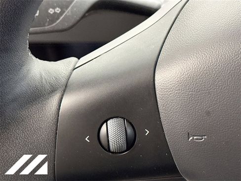 Used 2024 Tesla Model Y Long Range image 11