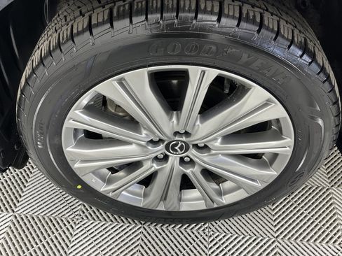 Used 2023 MAZDA CX-5 Signature image 8