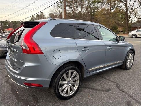 Used 2017 Volvo XC60 T5 Inscription w/ Preferred Option Package image 6