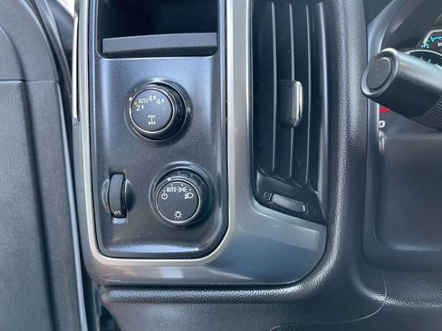 Used 2018 Chevrolet Silverado 1500 LT image 26