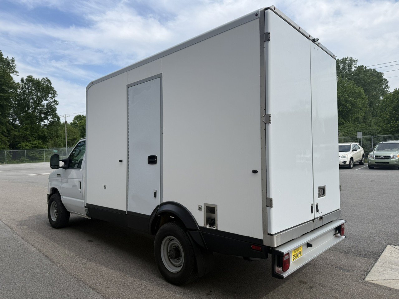 Used 2023 Ford E-350 and Econoline 350 Super Duty w/ Power Windows & Locks Group RWD image 5