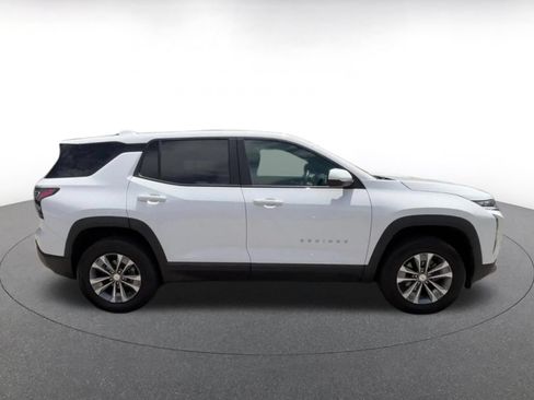 Used 2025 Chevrolet Equinox LT FWD image 15