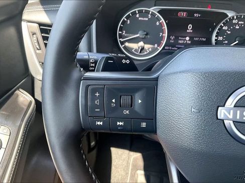 Certified 2026 Nissan Rogue SV FWD image 15