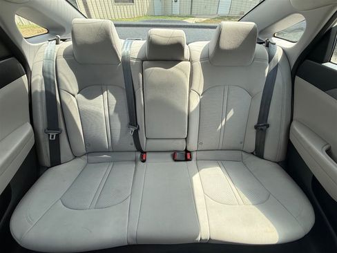 Used 2019 Hyundai Sonata SE FWD image 23