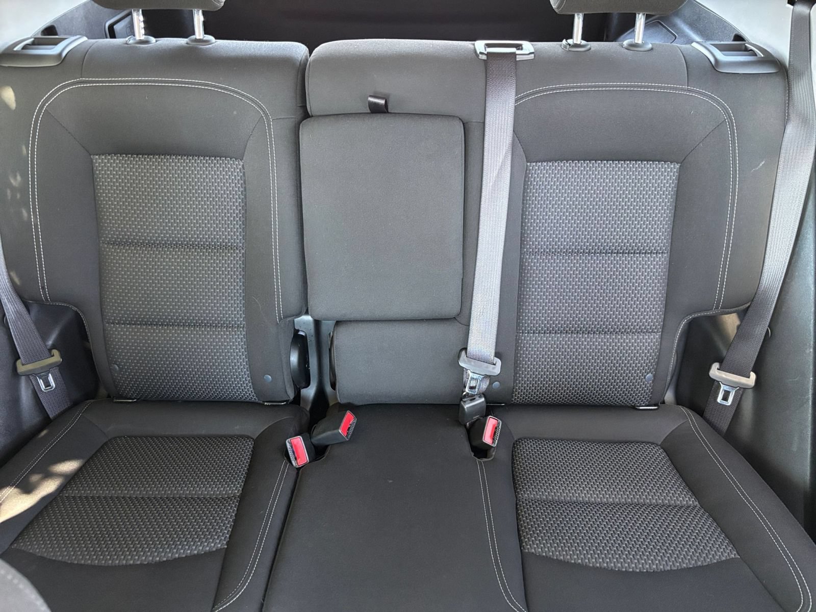 Used 2024 GMC Terrain SLE FWD image 36