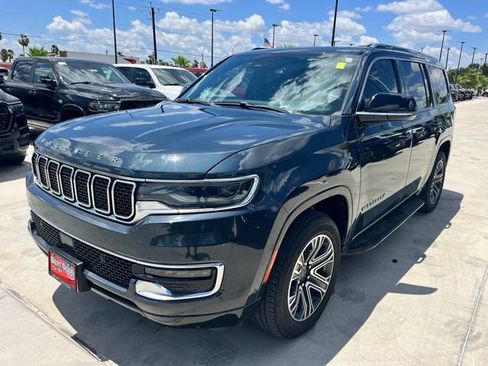 Used 2023 Jeep Wagoneer 2WD w/ Premium Group I image 3