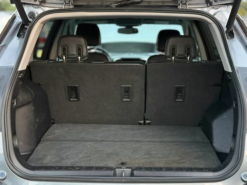 Used 2018 GMC Terrain SLT w/ Preferred Package FWD image 28