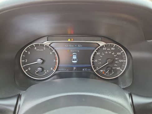 Used 2023 Nissan Altima 2.5 SR w/ SR Premium Package image 21