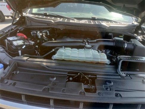 Used 2021 Ford F150 Lariat w/ Max Trailer Tow Package image 19