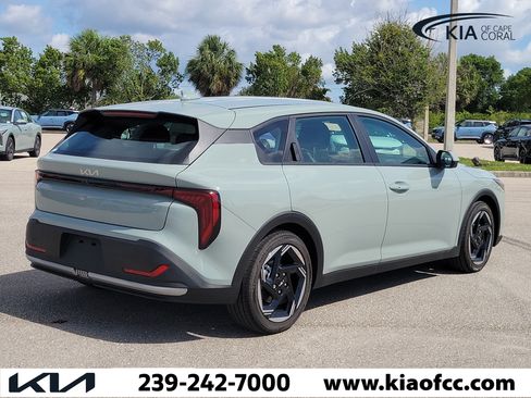 New 2026 Kia K4 EX FWD image 6