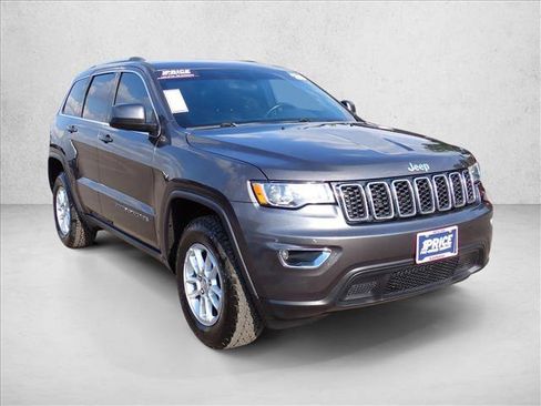 Used 2020 Jeep Grand Cherokee Laredo AWD/4WD image 6