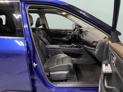 Used 2021 Nissan Rogue SV w/ Premium Package image 30