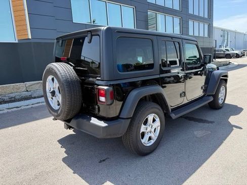 Used 2023 Jeep Wrangler Unlimited Sport AWD/4WD image 3