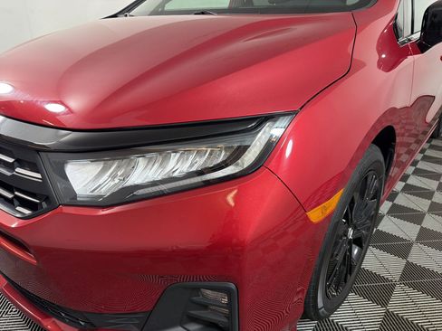 Used 2025 Honda Odyssey Sport-L image 11