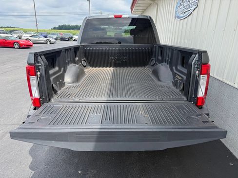 Used 2018 Ford F250 XLT w/ XLT Value Package AWD/4WD image 6