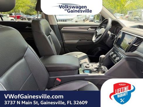 Certified 2023 Volkswagen Atlas SEL R-Line AWD/4WD image 10