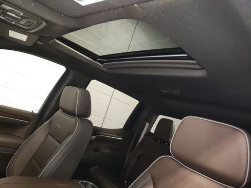 New 2026 GMC Sierra 1500 Denali w/ Denali Reserve Package image 25