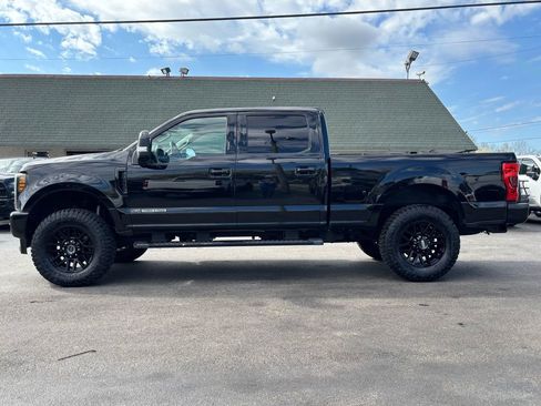 Used 2019 Ford F250 Lariat w/ Lariat Ultimate Package AWD/4WD image 7