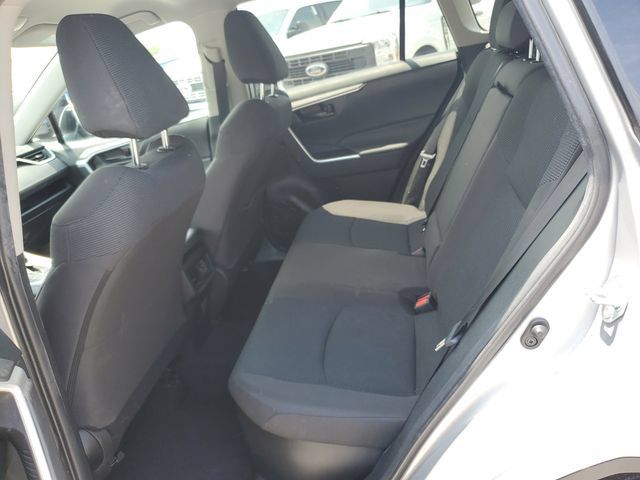 Used 2024 Toyota RAV4 LE AWD/4WD image 12