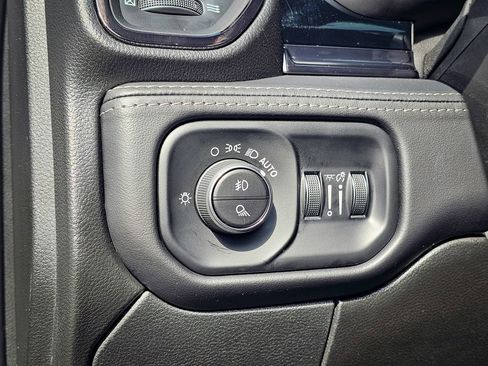 Certified 2025 RAM 2500 Limited AWD/4WD image 15