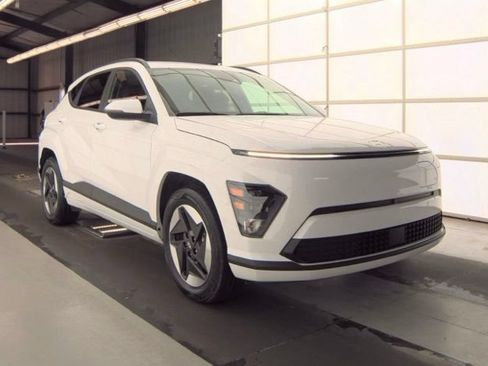 Certified 2025 Hyundai Kona SEL FWD image 4