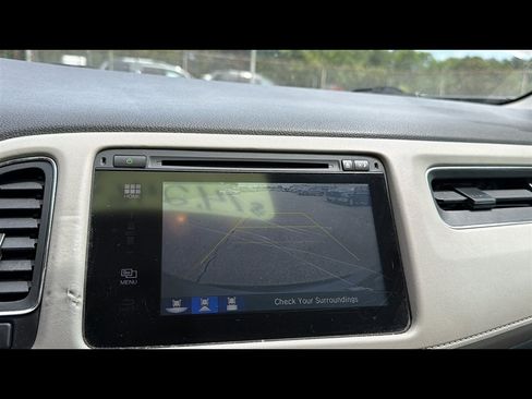 Used 2018 Honda HR-V EX image 18