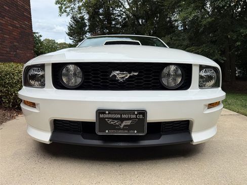 Used 2009 Ford Mustang GT image 11