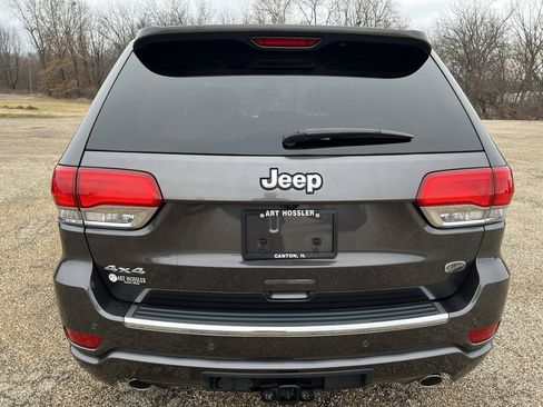 Used 2020 Jeep Grand Cherokee Overland image 4