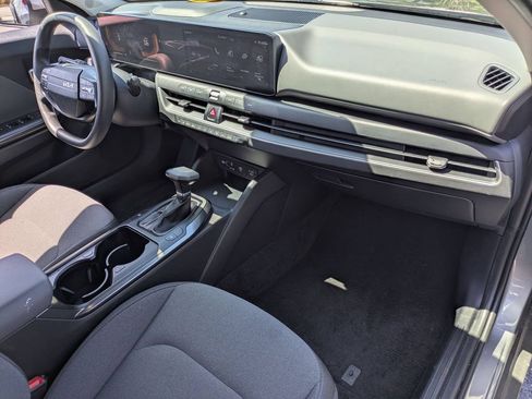 Used 2025 Kia K4 FWD image 29