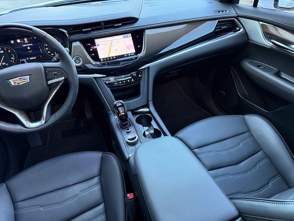 Used 2024 Cadillac XT6 Premium Luxury w/ Platinum Package AWD/4WD image 29