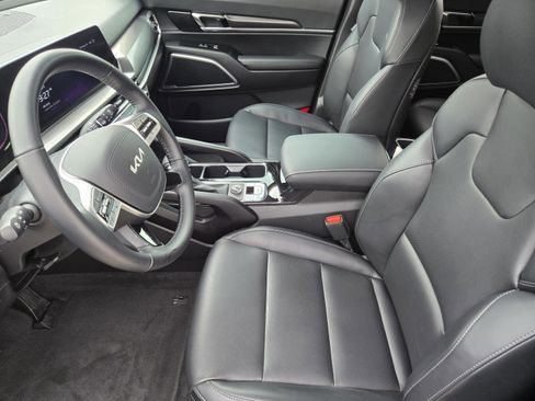 Used 2024 Kia Telluride S w/ S Sunroof Package FWD image 14