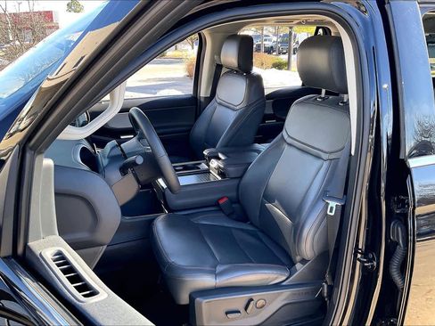 Used 2025 Ford Expedition Max Active image 8