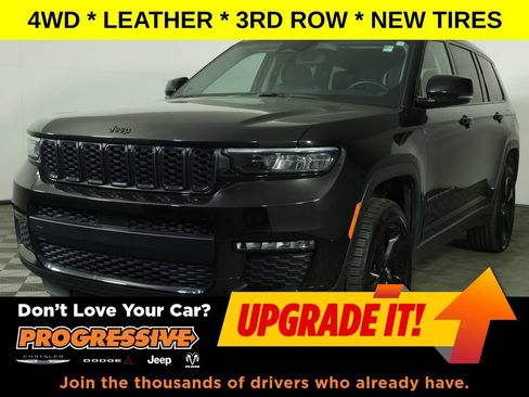 Used 2022 Jeep Grand Cherokee L Limited w/ Black Appearance Package AWD/4WD image 1