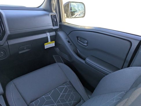 New 2026 Nissan Frontier SV image 23