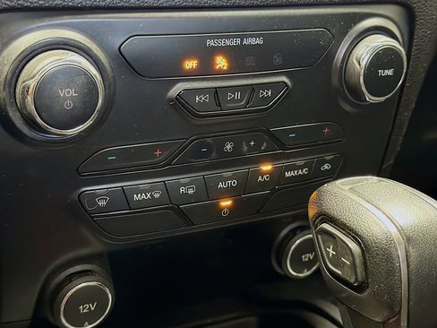 Used 2021 Ford Ranger XLT w/ Equipment Group 301A Mid AWD/4WD image 10