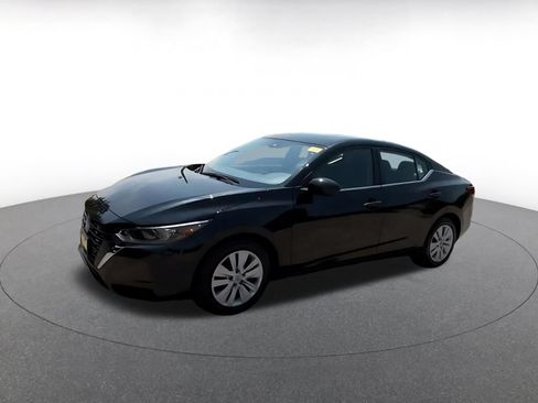 Used 2025 Nissan Sentra S FWD image 7