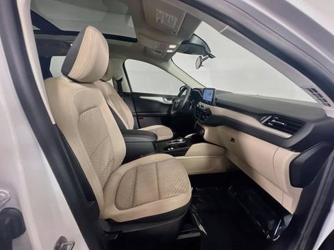 Used 2021 Ford Escape SE FWD image 27