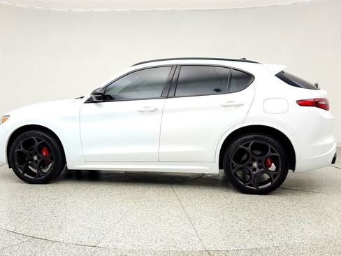 Used 2023 Alfa Romeo Stelvio Veloce AWD/4WD image 8