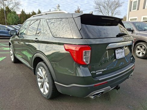 Certified 2022 Ford Explorer Platinum w/ Equipment Group 601A image 7