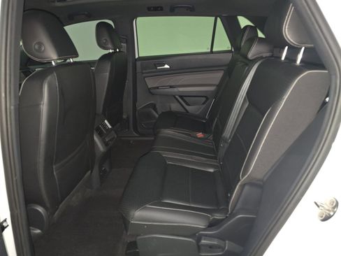 Used 2021 Volkswagen Atlas Cross Sport SE w/ Panoramic Sunroof Package AWD/4WD image 14