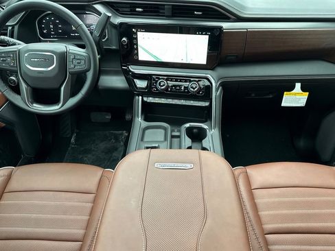 New 2026 GMC Sierra 2500 Denali Ultimate w/ Max Trailering Package image 10