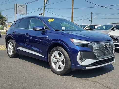 Used 2024 Audi Q4 e-tron Premium AWD/4WD image 2