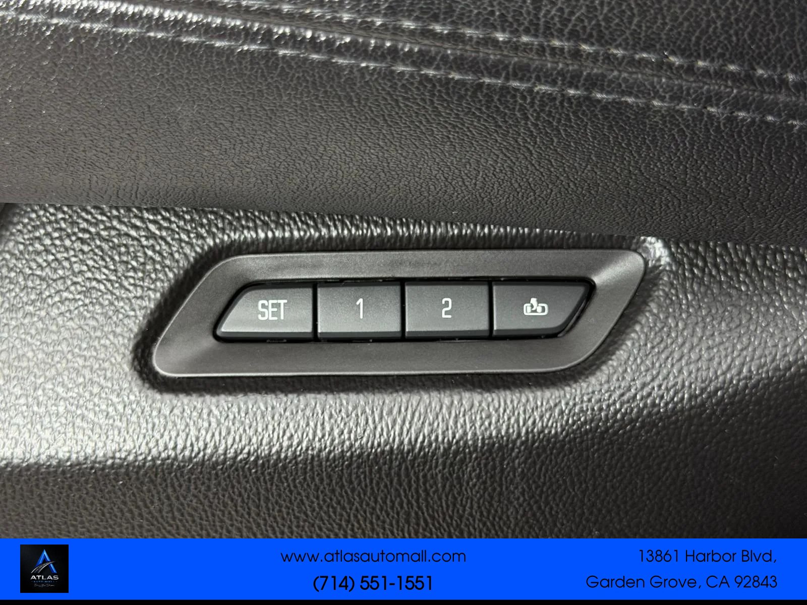 Used 2016 Cadillac Escalade Premium AWD/4WD image 30