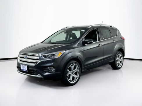 Used 2019 Ford Escape Titanium image 1